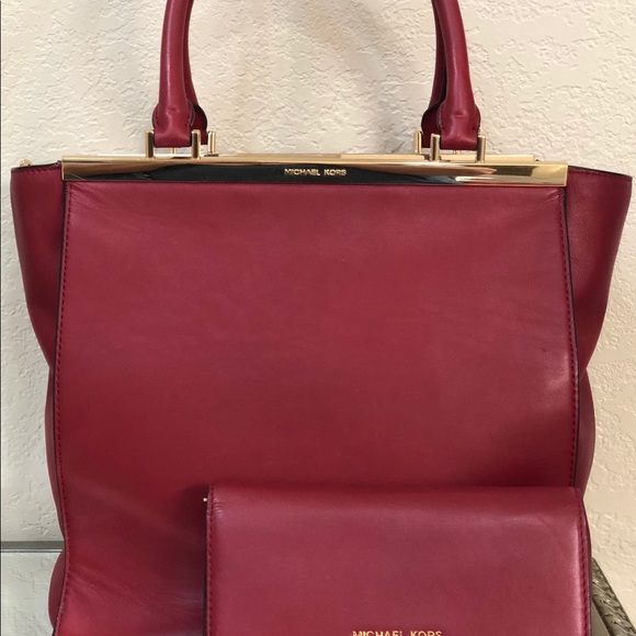 Michael Kors Handbags - Michael Kors red shoulder bag/wallet